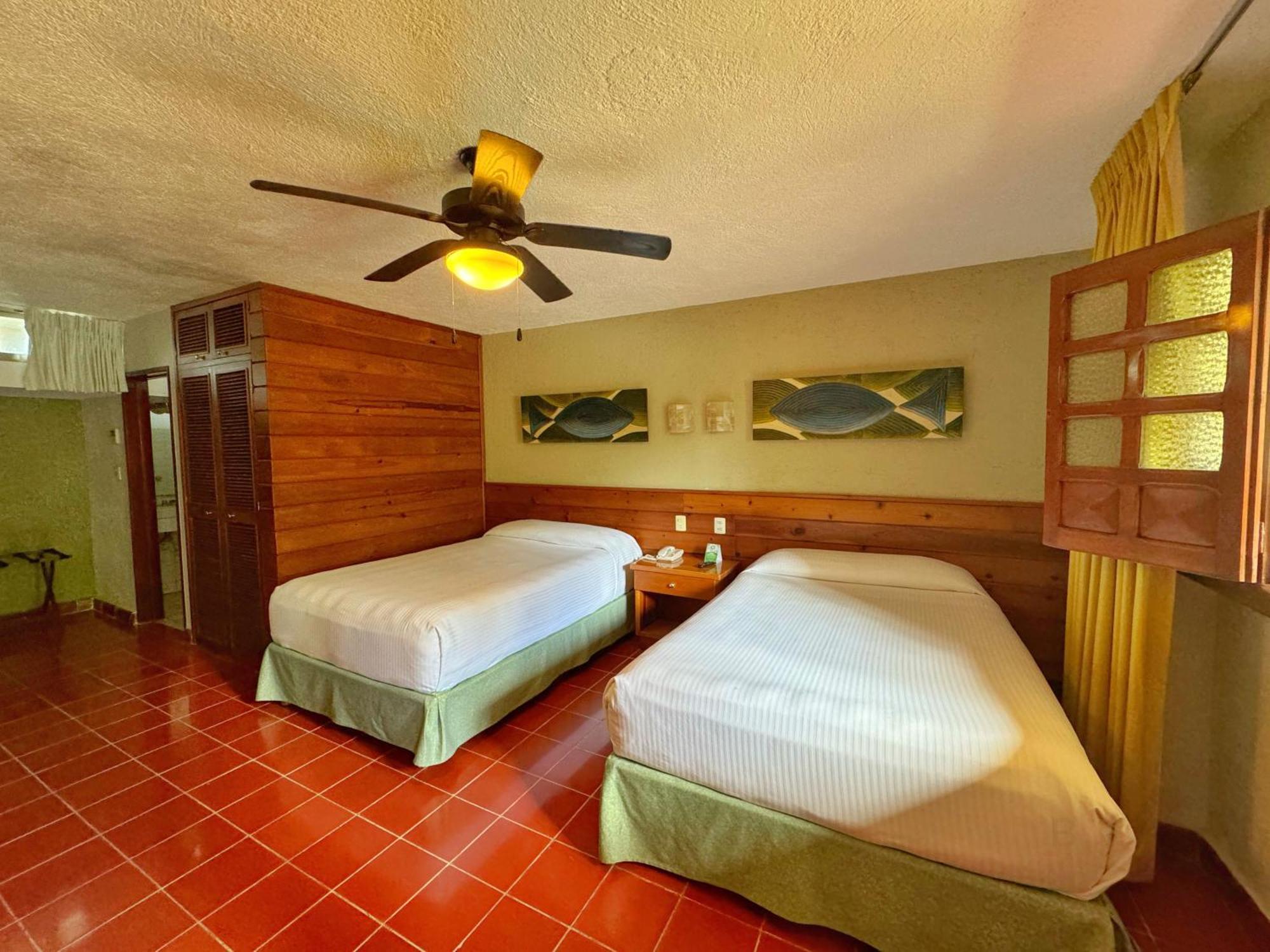 Suites Colonial Cozumel Kültér fotó