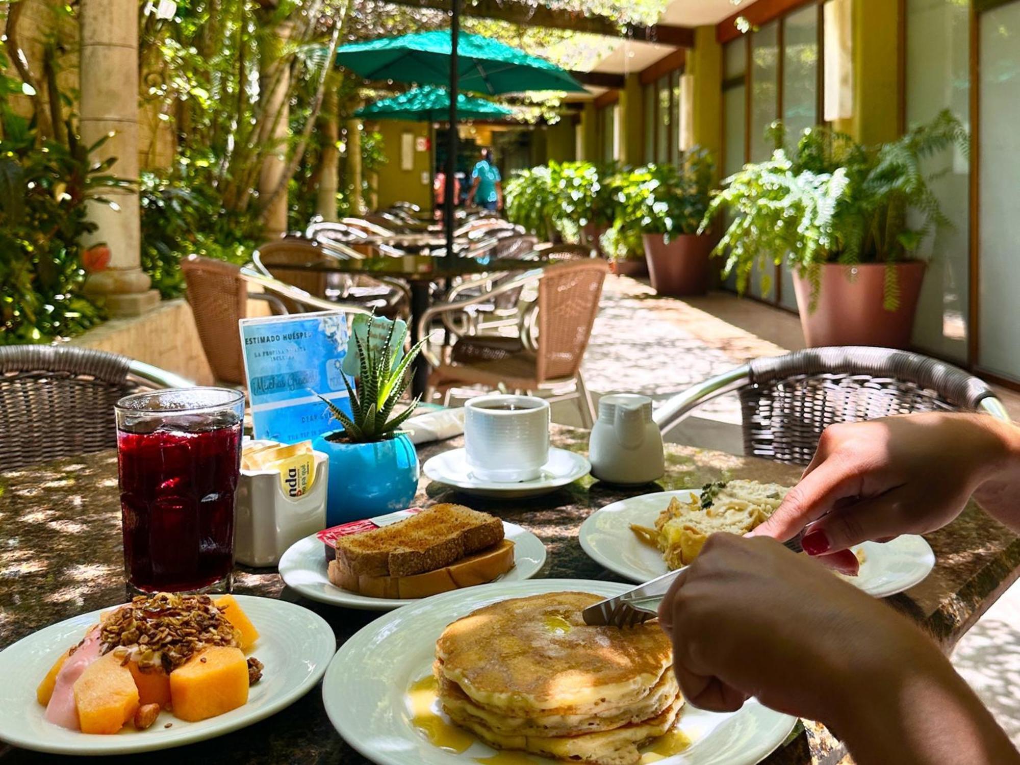 Suites Colonial Cozumel Kültér fotó